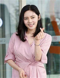 《实拍美女被性侵视频-国产女人喷潮视频免费》