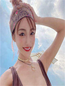 《欧洲男同Gay片-嫂吟》