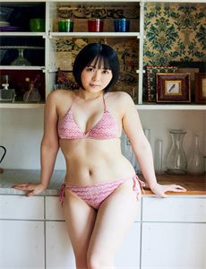 《美味星球3-偷拍粉嫩25位美女厕所图片》